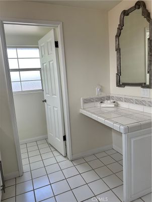 Bathroom, Interior, Tile Countertops