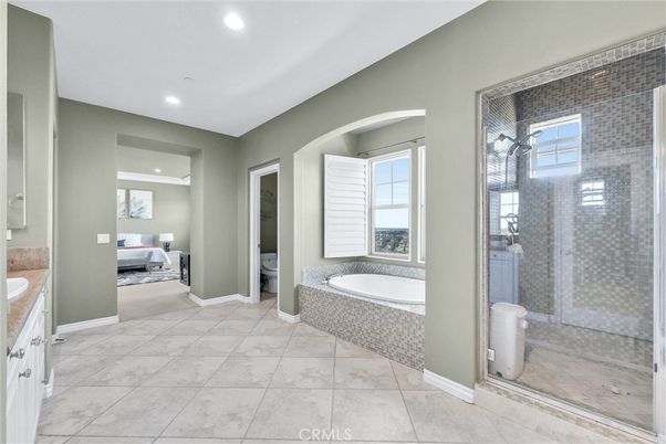 Bathroom, Bedroom, Glass Shower, Interior, Recessed Lighting