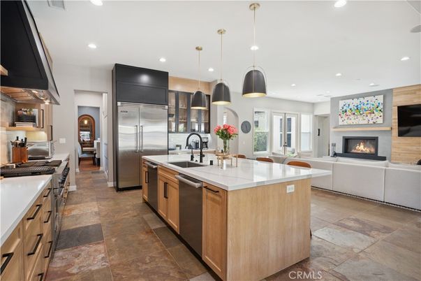 Fireplace, Interior, Kitchen, Living room, Pendant Lights, Recessed Lighting, Stainless Steel Appliances