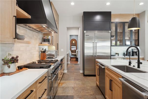 Interior, Kitchen, Pendant Lights, Recessed Lighting, Stainless Steel Appliances