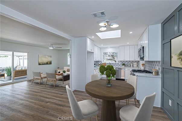 Dining room, Interior, Kitchen, Recessed Lighting, Wood Texture Flooring