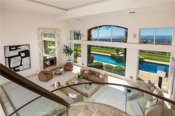 Fireplace, Interior, Living room, Pool, Water