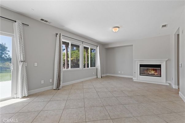 Empty room, Fireplace, Interior