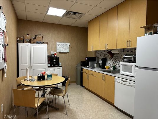 Dining room, Interior, Kitchen, Recessed Lighting