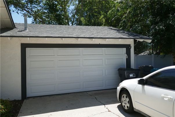 Detached Garage, Exterior