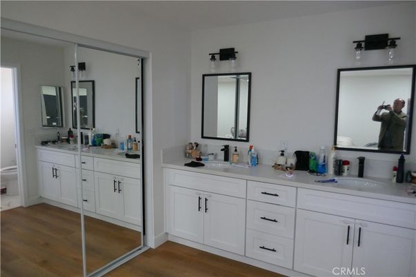 Bathroom, Dual Sink Vanities, Interior, Wood Texture Flooring