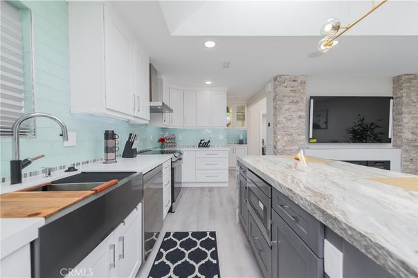 Interior, Kitchen, Recessed Lighting, Stone Walls, Wood Texture Flooring