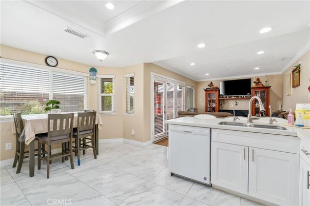 Dining room, Interior, Kitchen, Marble, Recessed Lighting