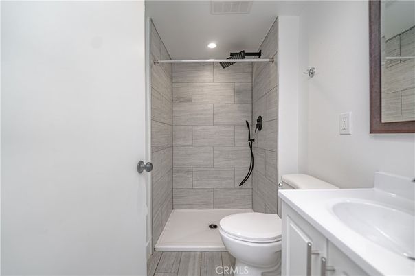 Bathroom, Interior, Recessed Lighting, Wood Texture Flooring