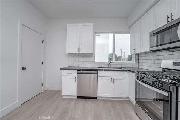 Interior, Kitchen, Stainless Steel Appliances, Wood Texture Flooring