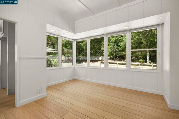 Empty room, Interior, Sun Room, Wood Texture Flooring
