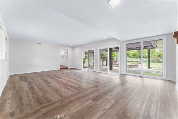 Empty room, Interior, Recessed Lighting, Wood Texture Flooring