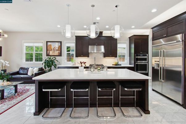 Interior, Kitchen, Living room, Pendant Lights, Recessed Lighting, Stainless Steel Appliances