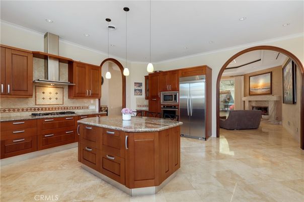 Fireplace, Interior, Kitchen, Living room, Pendant Lights, Recessed Lighting, Stainless Steel Appliances