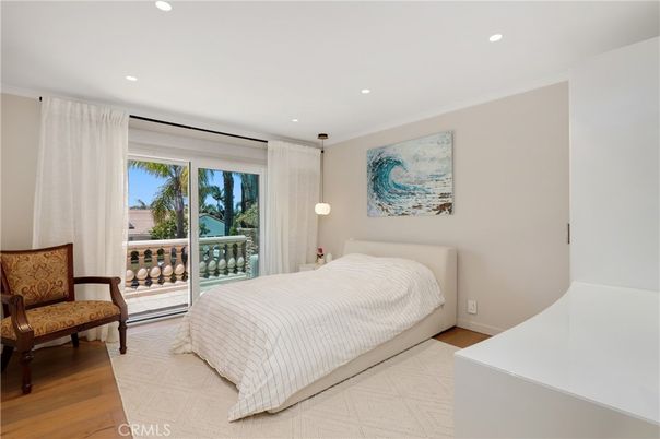 Bedroom, Interior, Pendant Lights, Recessed Lighting, Wood Texture Flooring