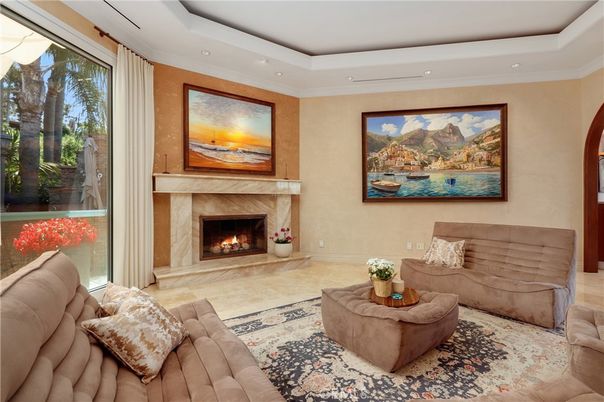 Fireplace, Interior, Living room, Recessed Lighting
