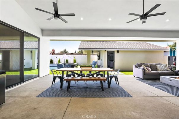 Exterior, Recessed Lighting