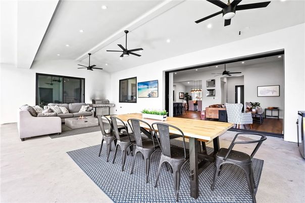 Dining room, Interior, Living room, Recessed Lighting
