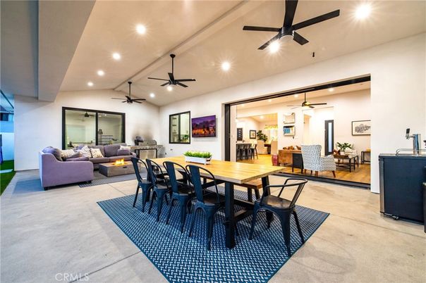 Dining room, Interior, Living room, Recessed Lighting