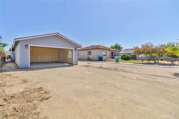 Backyard, Detached Garage, Exterior