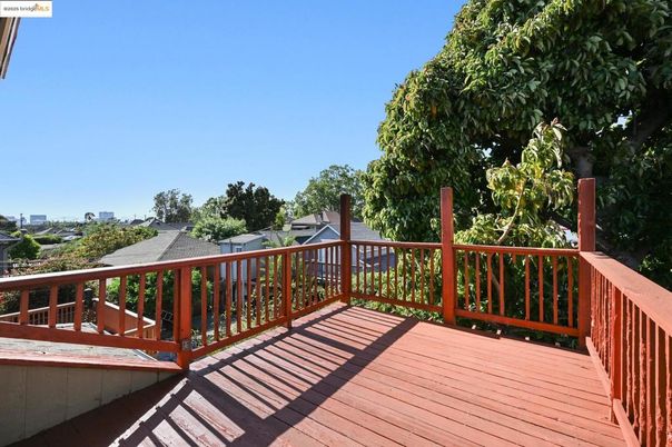 Exterior, Wood Texture Flooring
