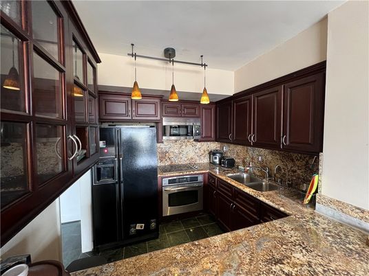 Interior, Kitchen, Pendant Lights, Stainless Steel Appliances