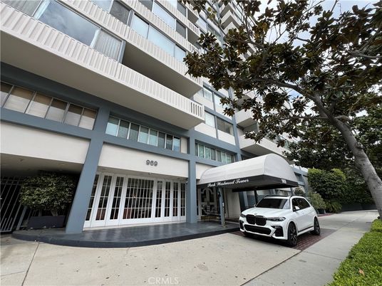 Exterior, Facade, Condo Building