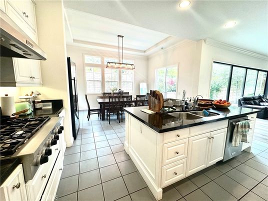 Dining room, Interior, Kitchen, Pendant Lights, Recessed Lighting