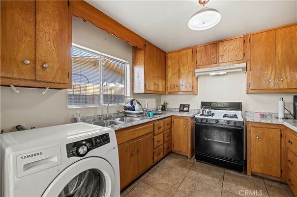 Interior, Kitchen, Washer