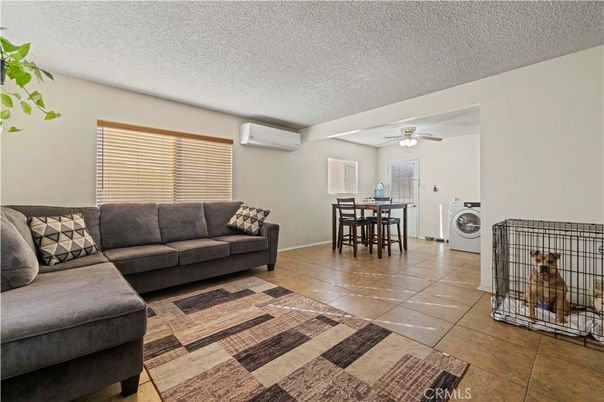 Dining room, Interior, Living room, Washer