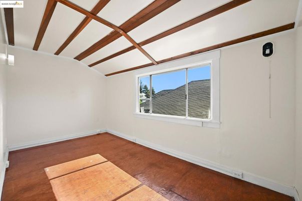 Empty room, Interior, Wooden Beams, Wood Texture Flooring