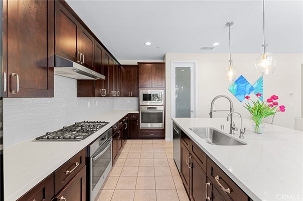 Interior, Kitchen, Pendant Lights, Recessed Lighting, Stainless Steel Appliances