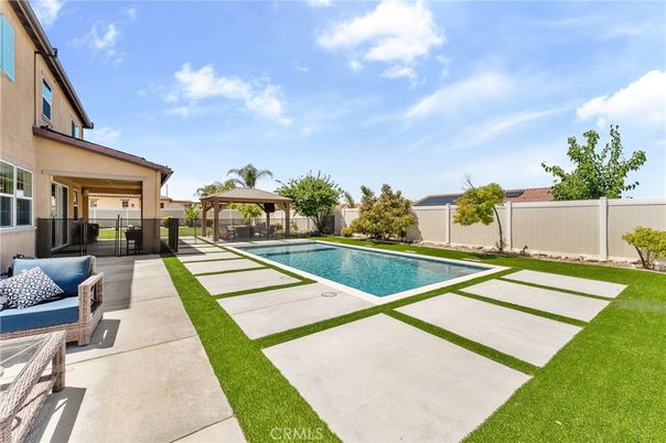 Backyard, Exterior, Pool