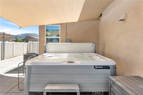Exterior, Hot Tub