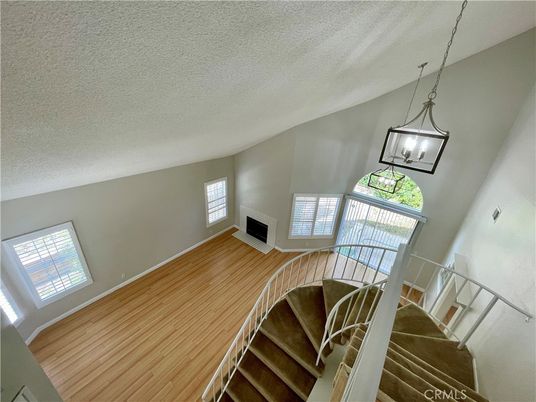 Interior, Pendant Lights, Wood Texture Flooring