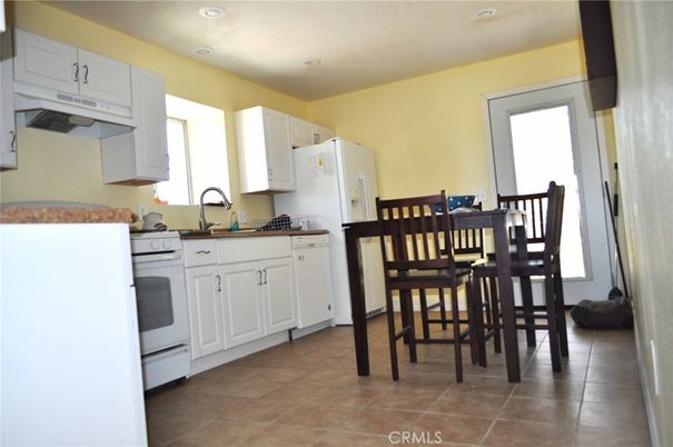 Dining room, Interior, Kitchen, Recessed Lighting
