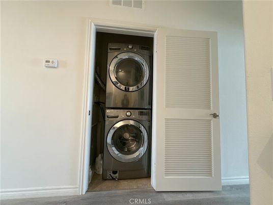 Interior, Utility Closets, Washer, Wood Texture Flooring