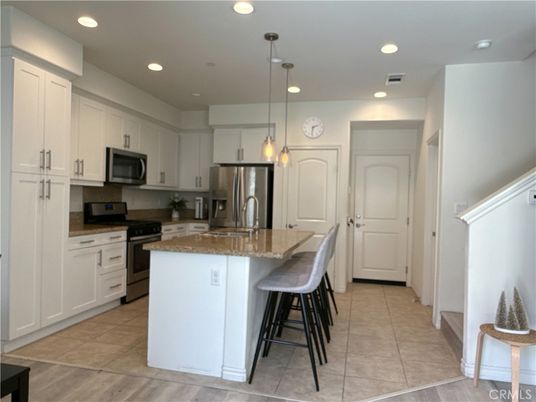 Interior, Kitchen, Pendant Lights, Recessed Lighting, Stainless Steel Appliances