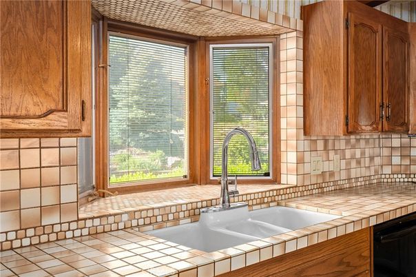 Interior, Kitchen, Tile Countertops