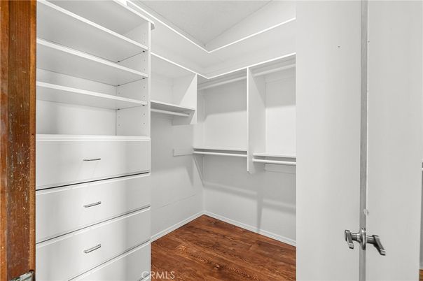 Interior, Walk-in Closets, Wood Texture Flooring