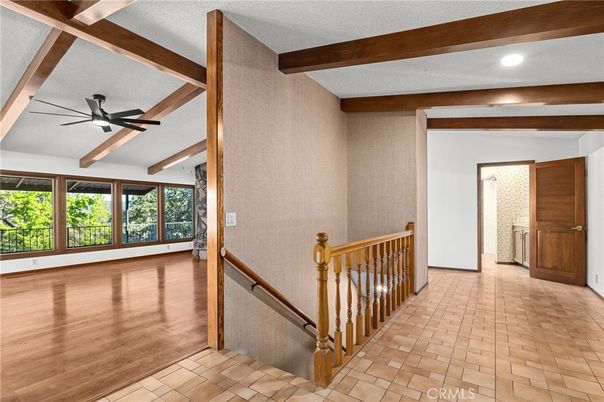 Empty room, Interior, Recessed Lighting, Wooden Beams, Wood Texture Flooring