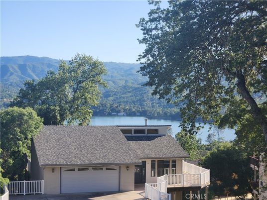 Exterior, Water