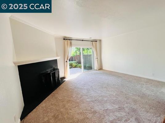 Empty room, Fireplace, Interior