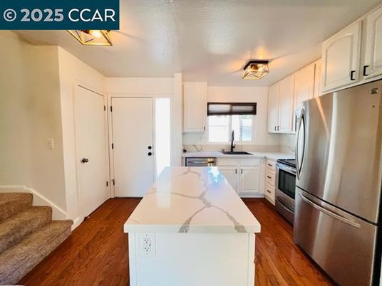 Interior, Kitchen, Stainless Steel Appliances, Wood Texture Flooring