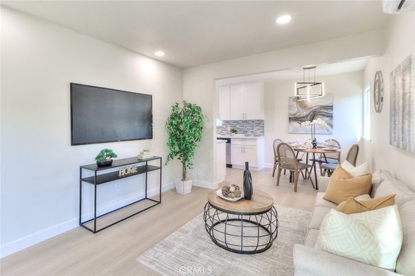 Dining room, Interior, Kitchen, Living room, Pendant Lights, Recessed Lighting, Wood Texture Flooring