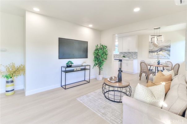 Dining room, Interior, Living room, Pendant Lights, Recessed Lighting, Wood Texture Flooring