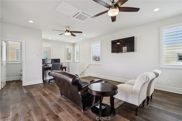 Home Office, Interior, Recessed Lighting, Wood Texture Flooring