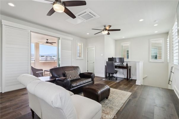 Home Office, Interior, Living room, Recessed Lighting, Wood Texture Flooring