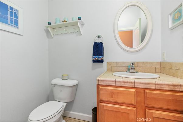 Bathroom, Interior, Tile Countertops