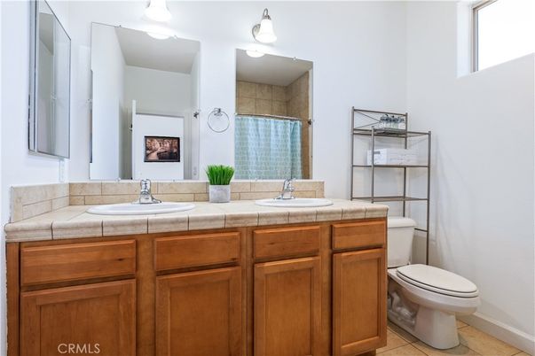 Bathroom, Interior, Tile Countertops